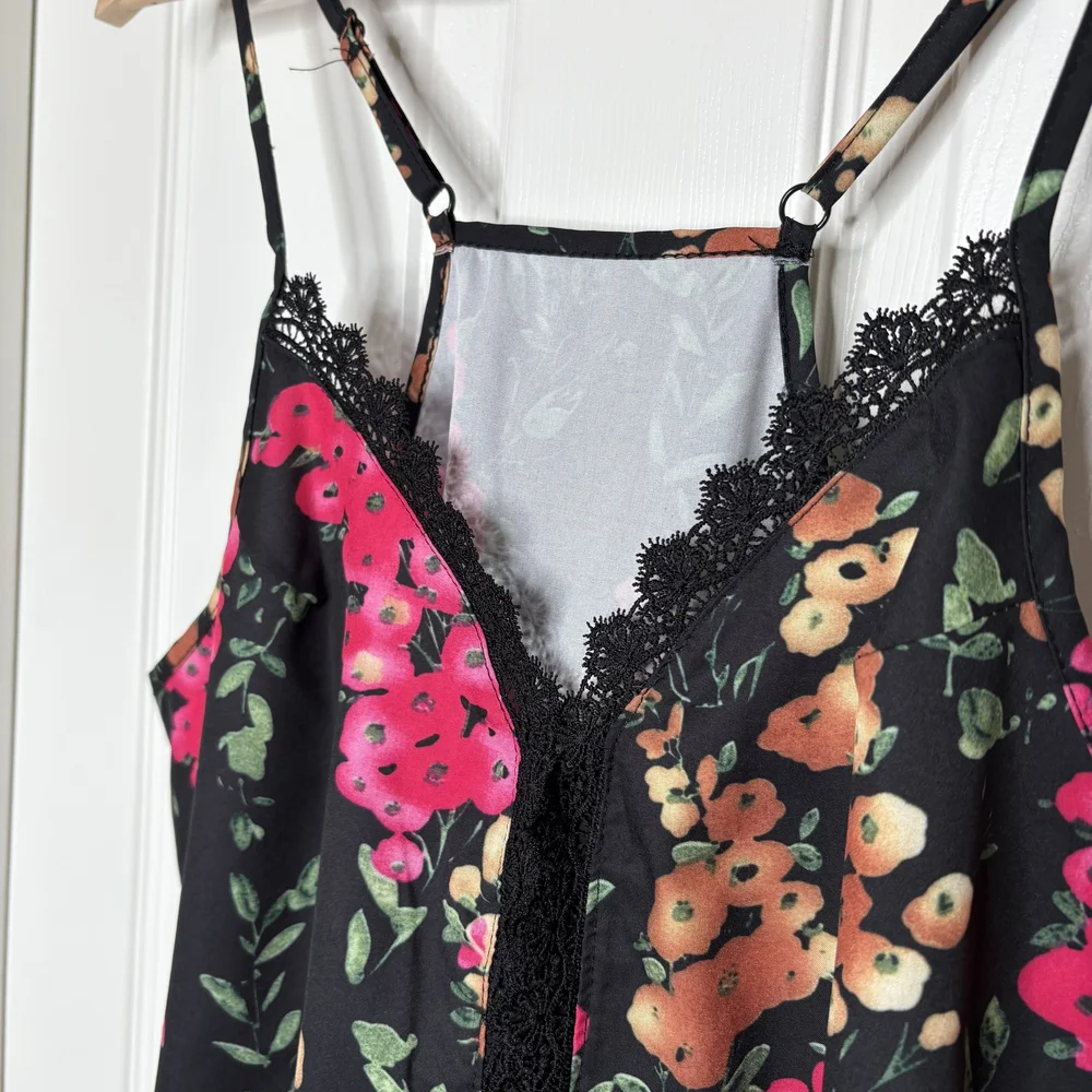 Floral Lace Trim Cami Top - Picture 3 of 4